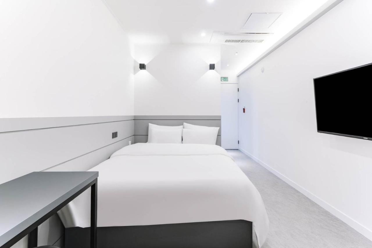 Pyeongtaek Godeok Rich Stay Hotel Экстерьер фото