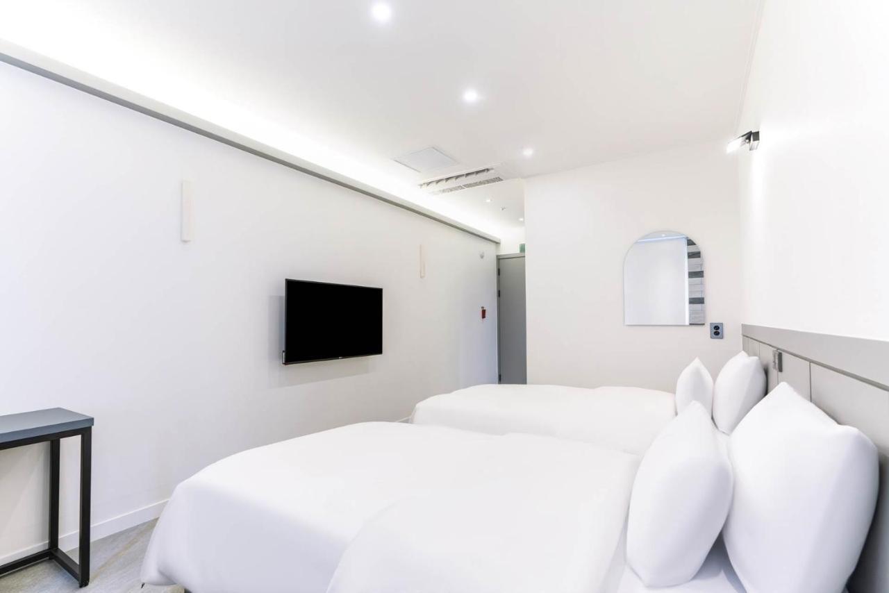 Pyeongtaek Godeok Rich Stay Hotel Экстерьер фото