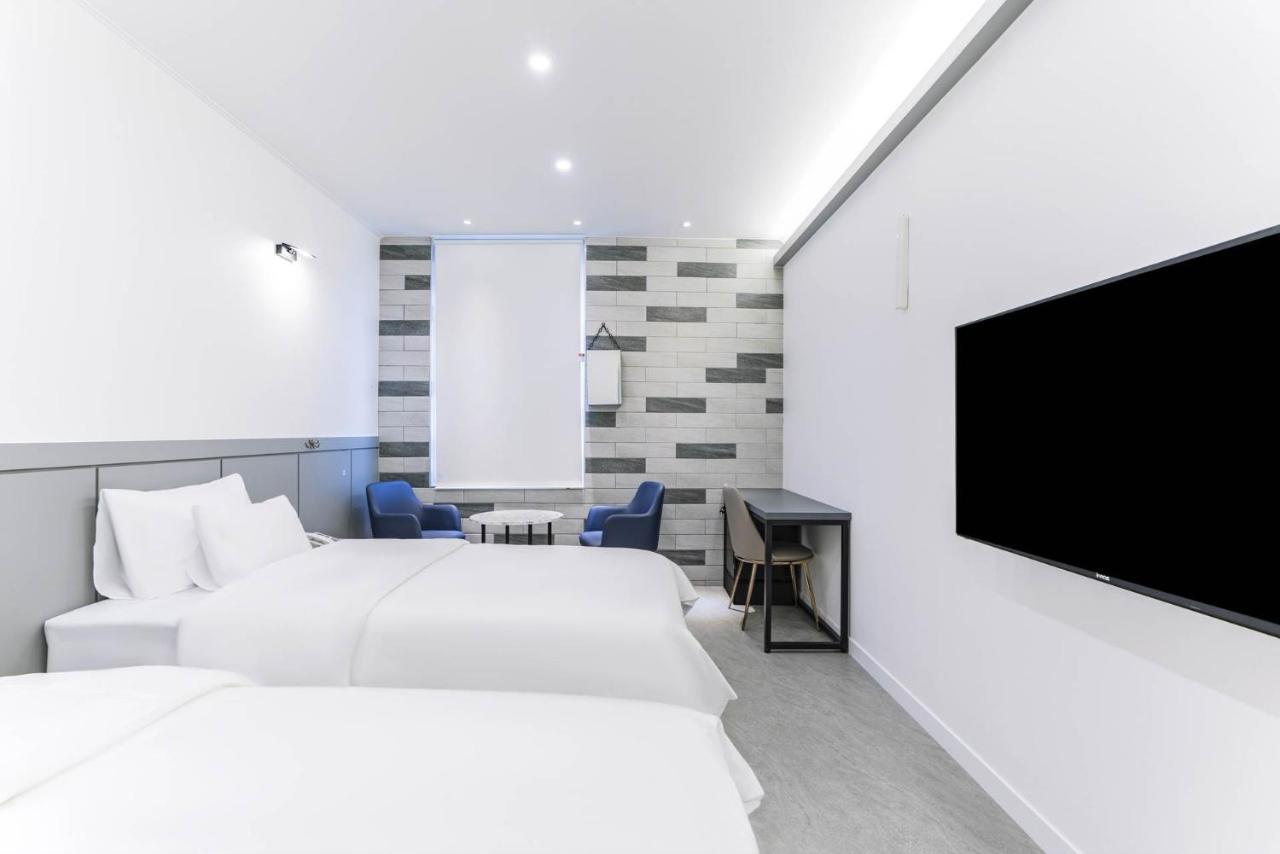 Pyeongtaek Godeok Rich Stay Hotel Экстерьер фото