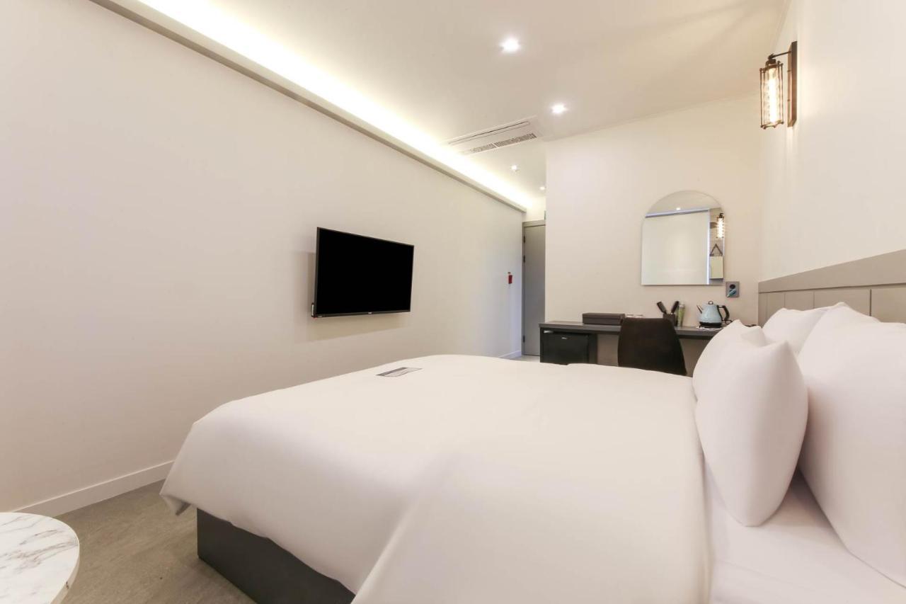Pyeongtaek Godeok Rich Stay Hotel Экстерьер фото