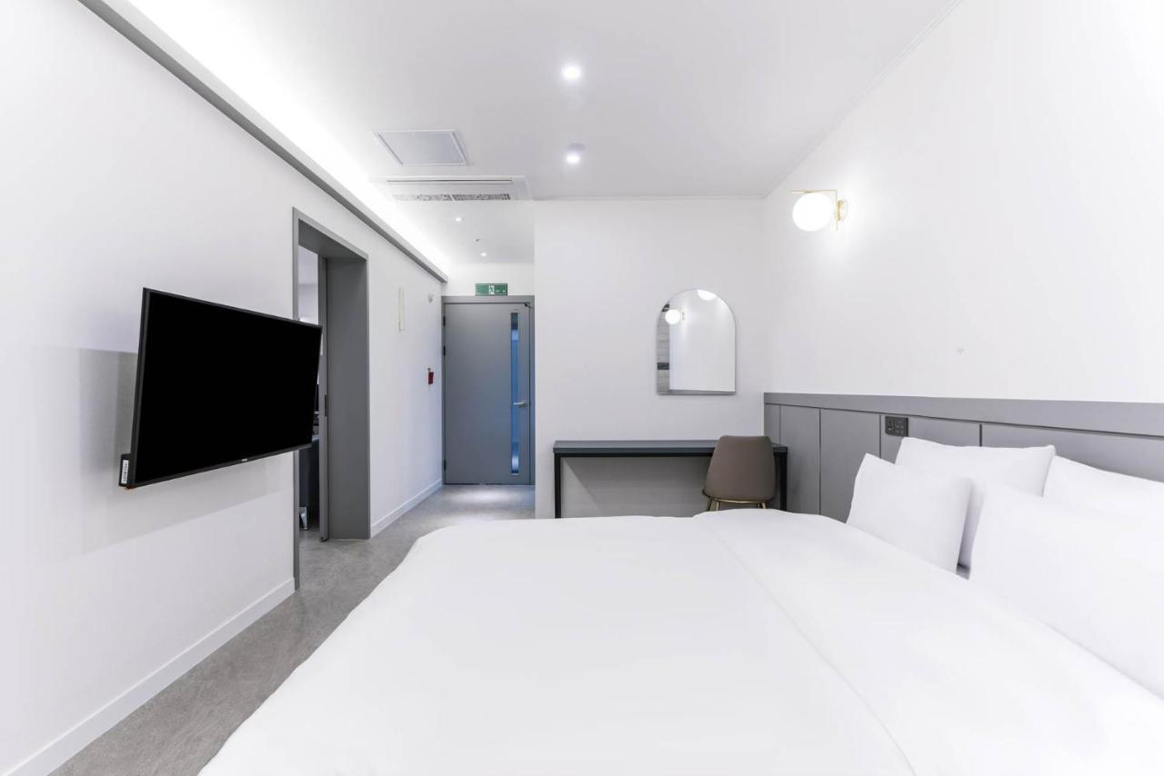 Pyeongtaek Godeok Rich Stay Hotel Экстерьер фото